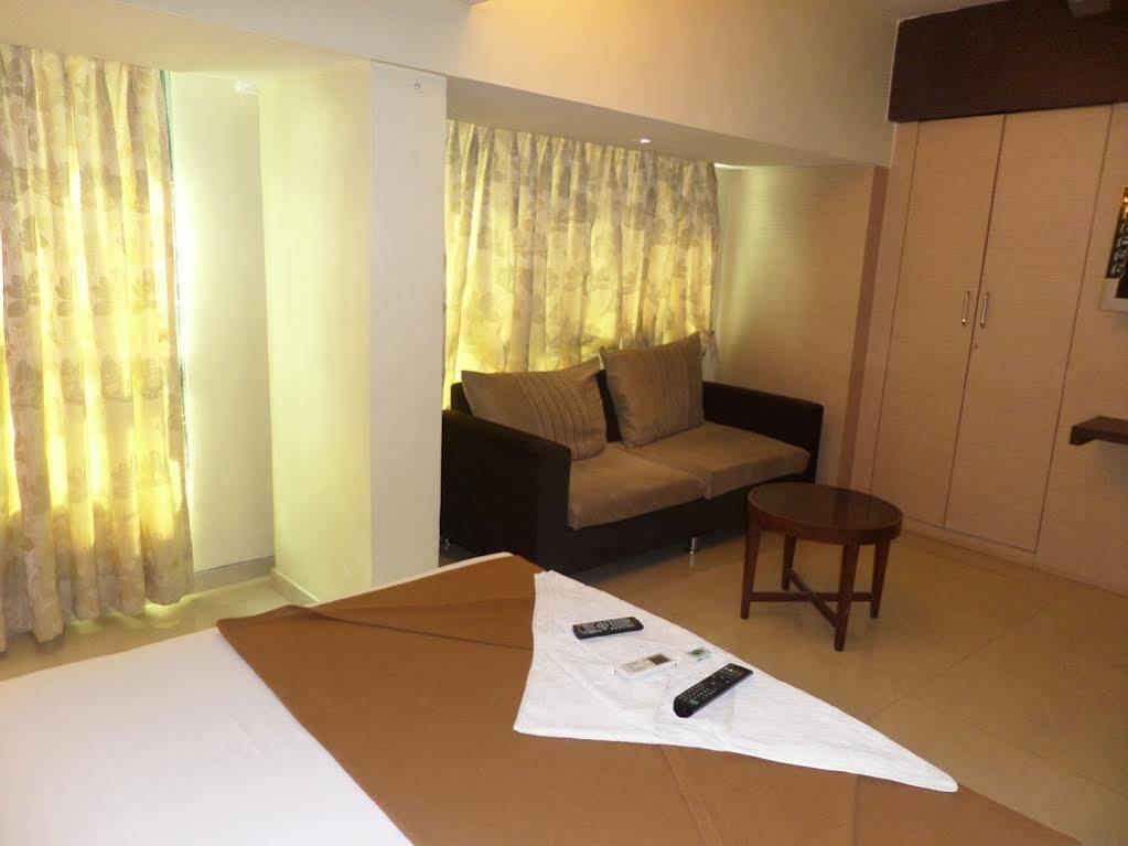 โอโย 2026 โฮเต็ล ไอศวรรย์ เรซิเดนซี Hotel นาวีมุมไบ ภายนอก รูปภาพ